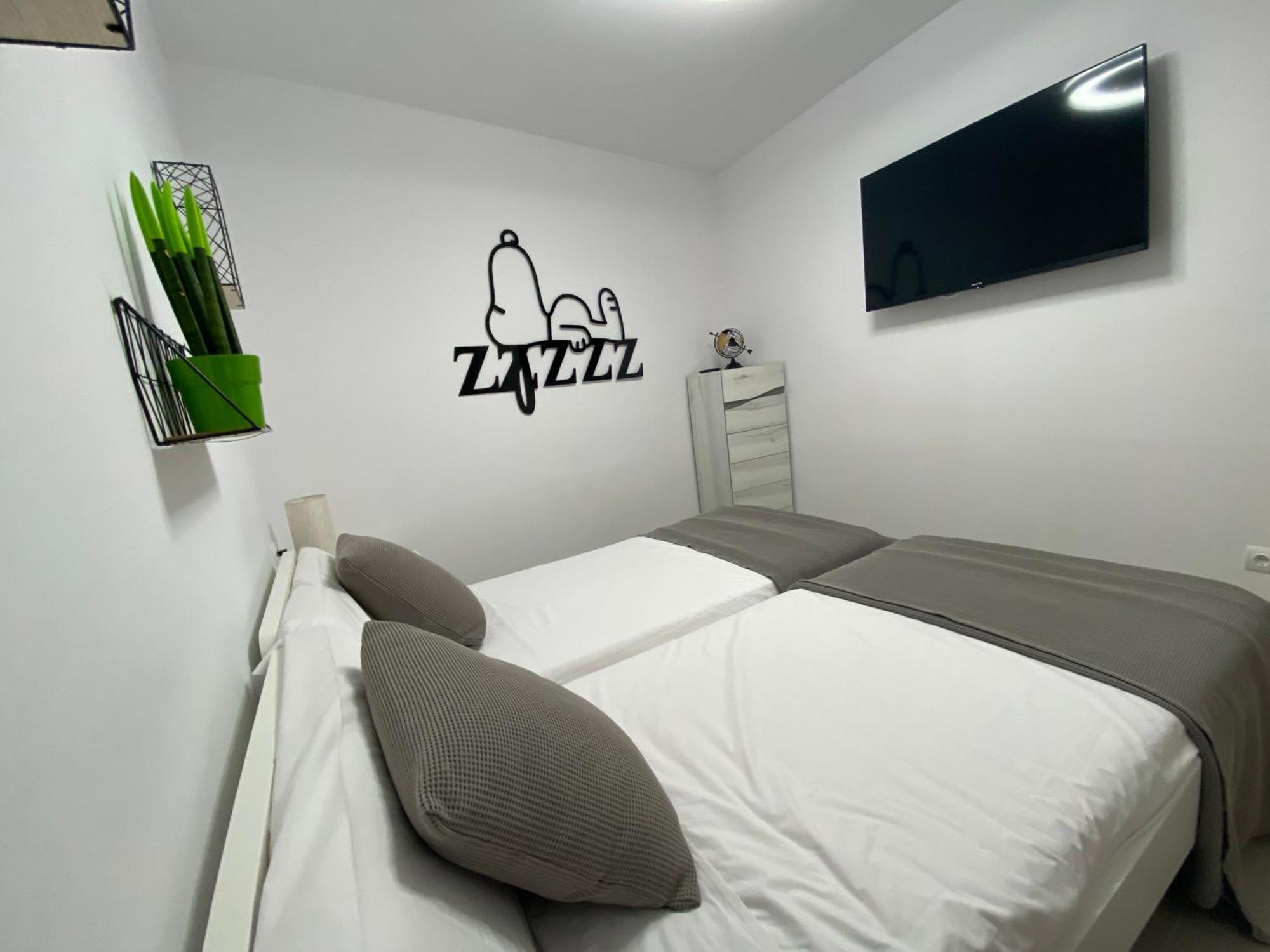 Apartaments L'Arc パラフルジェイ エクステリア 写真